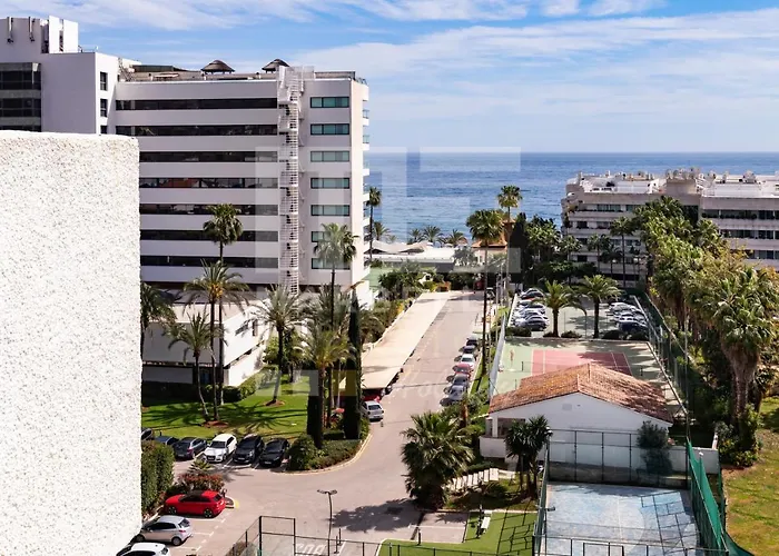 Lovely Center Garden Views 130 Apartment *
