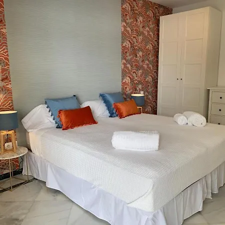 Lovely Center Garden Views 130 Marbella