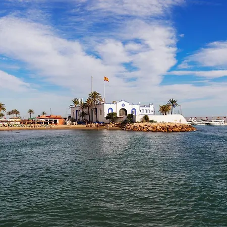 Lovely Center Garden Views 130