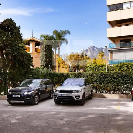 Lovely Center Garden Views 130 Marbella