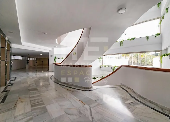 Lovely Center Garden Views 130 * マルベーリャ