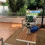 Lovely Center Garden Views 130