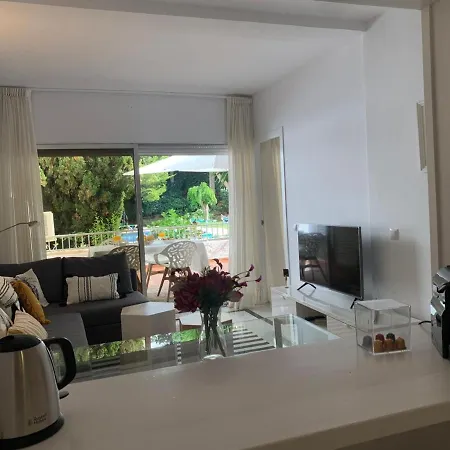 Lovely Center Garden Views 130 Διαμέρισμα *