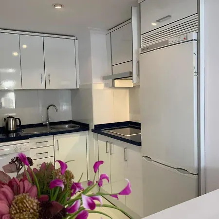 Lovely Center Garden Views 130